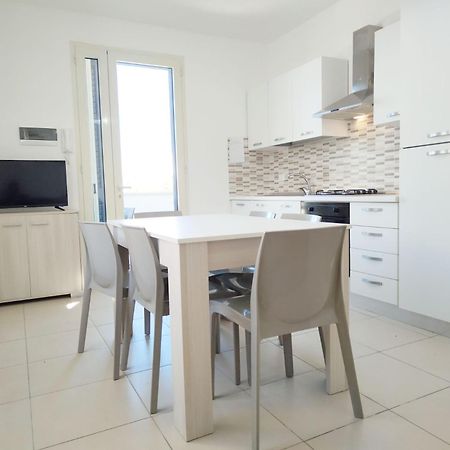 App Girasole 1A 300 Metri Dal Mare In Salento Apartment Torre San Giovanni Ugento Exterior photo