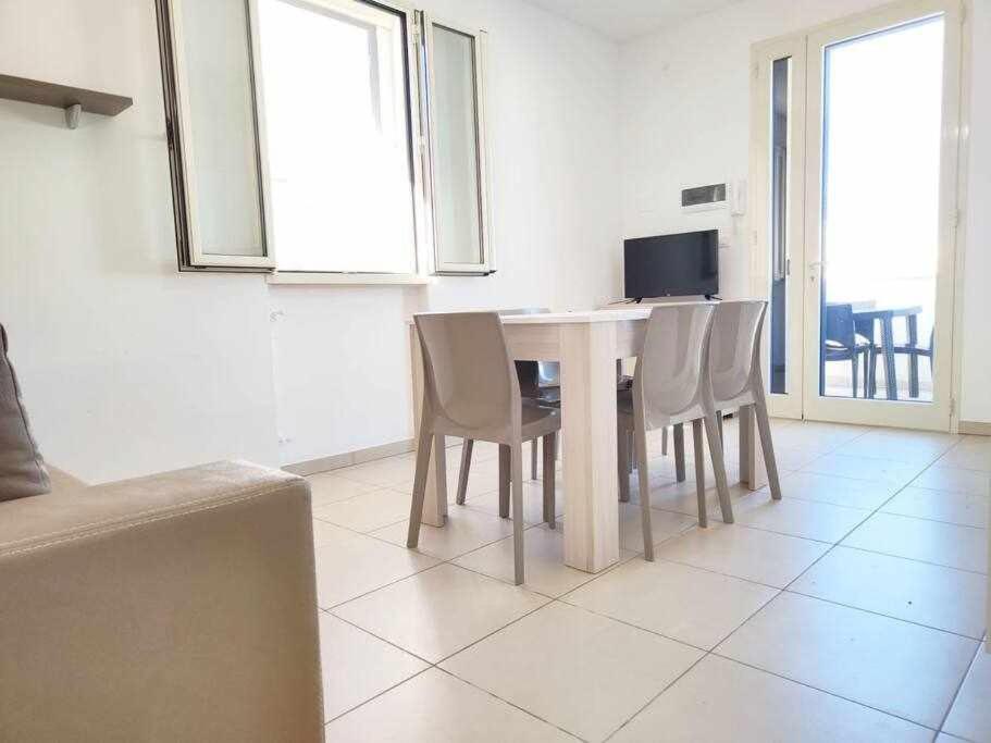 App Girasole 1A 300 Metri Dal Mare In Salento Apartment Torre San Giovanni Ugento Exterior photo